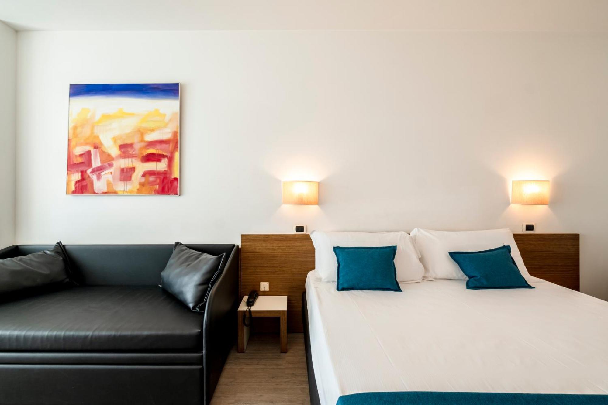 Hotel Cristallo Rimini Exterior photo